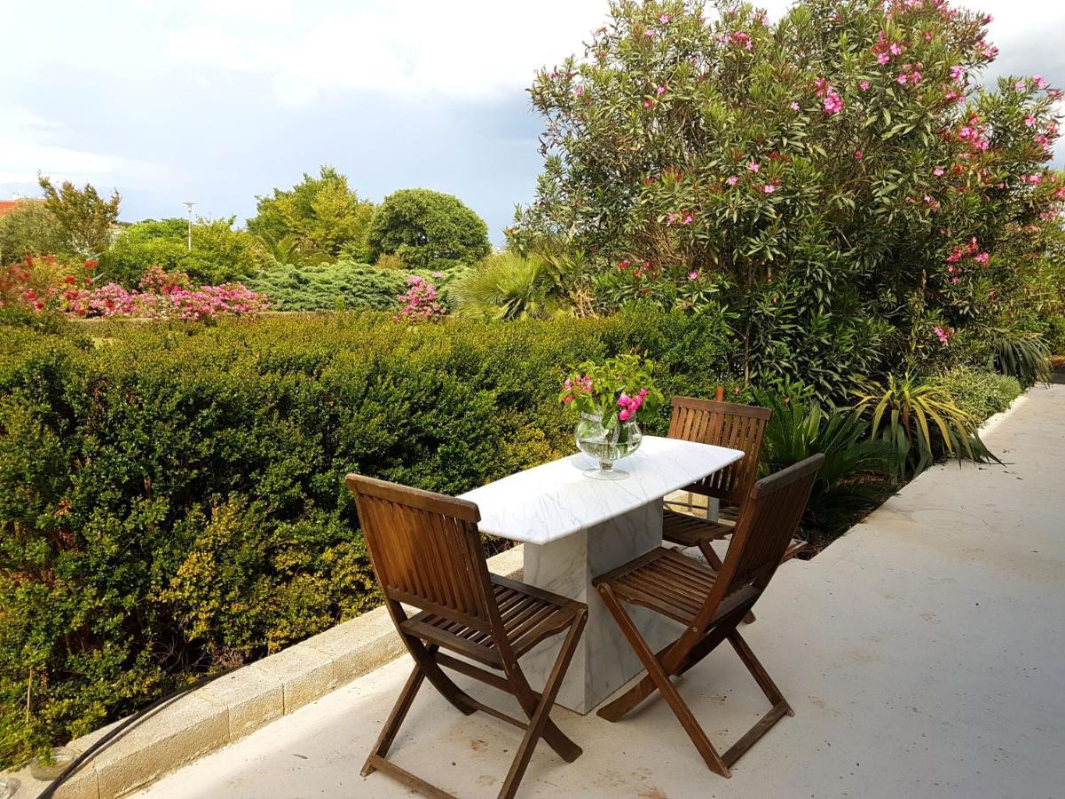 Apartments With A Parking Space Nin, Zadar - 13571 Exterior photo